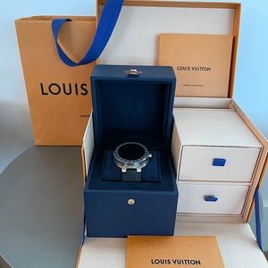 LOUIS VUITTON Steel Tambour Horizon Smart Watch